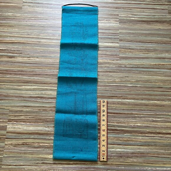 Totem Pole Fabric Wall Hanging Banner Banff Canada Vintage Souvenir 8.5x36" - Picture 5 of 5